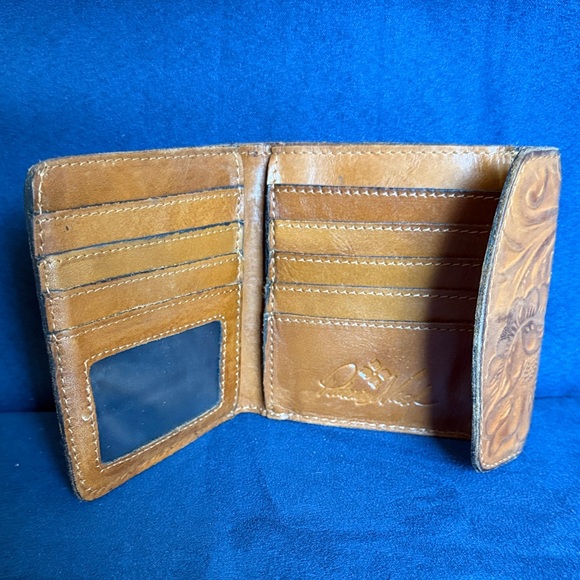 Patricia Nash Tan Leather Kiss-Lock Coin Wallet - Picture 3 of 9
